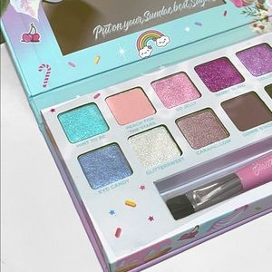 Petite n Pretty - Oh, So Sweet Eyeshadow & Cheek Blush Highlighter Palette